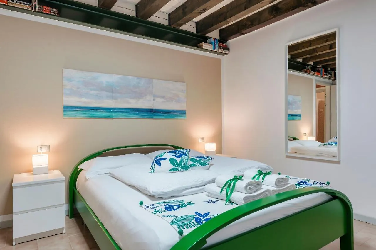 Iseo Portelle Holiday Italia